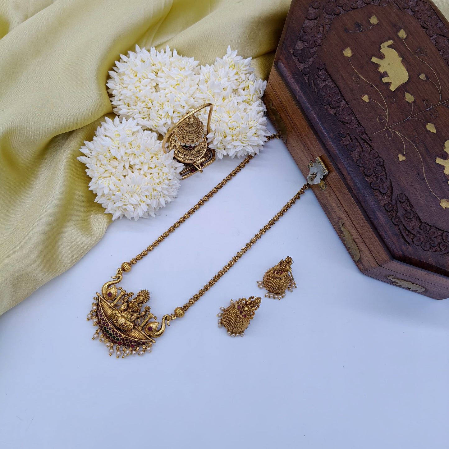 Saraswathi peacock chain
