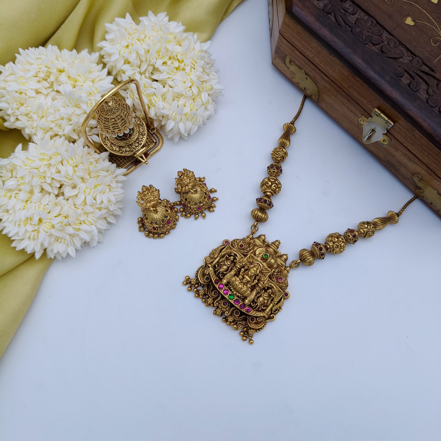 Traditional lakshmi chain set