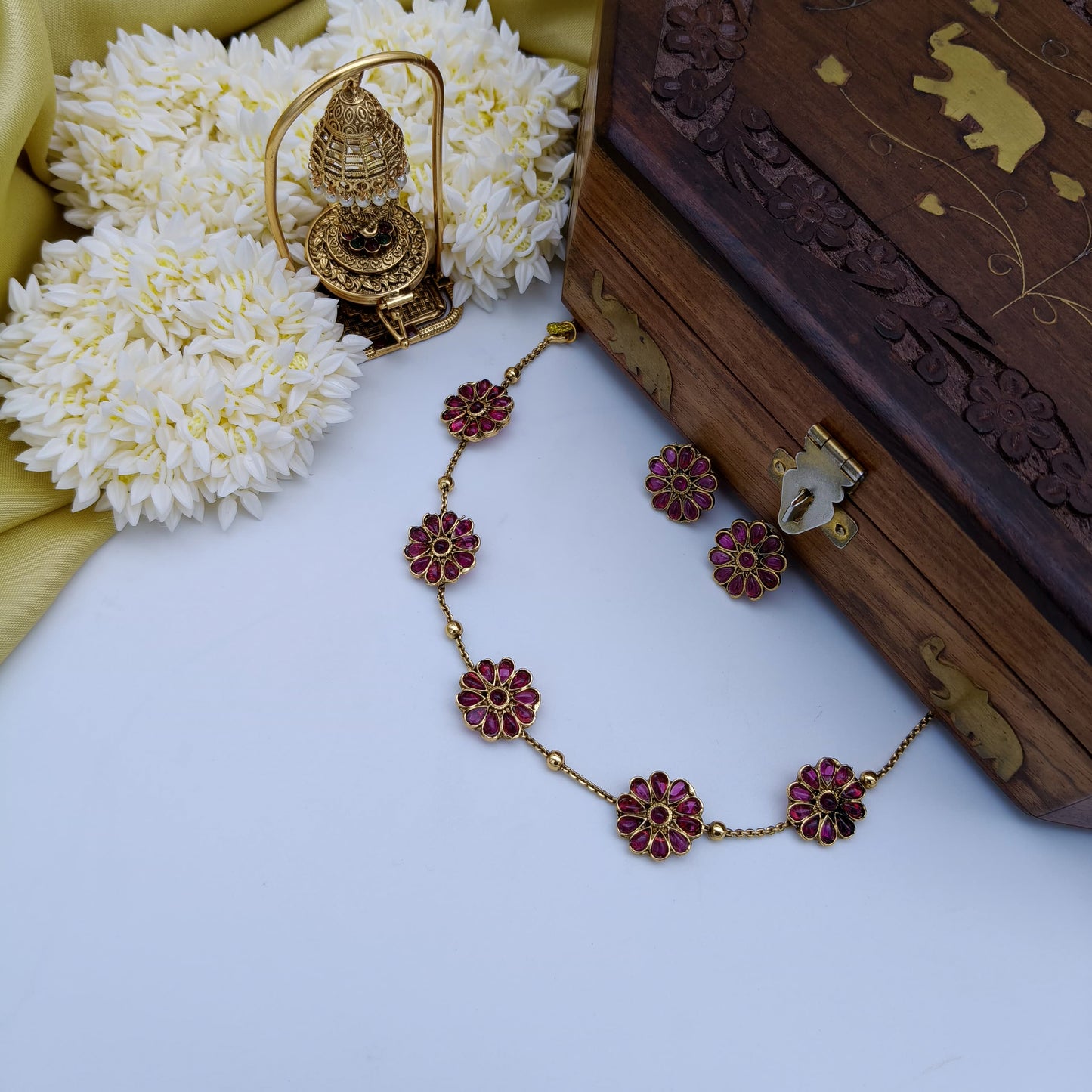 Phoolrika Blossom Choker Set