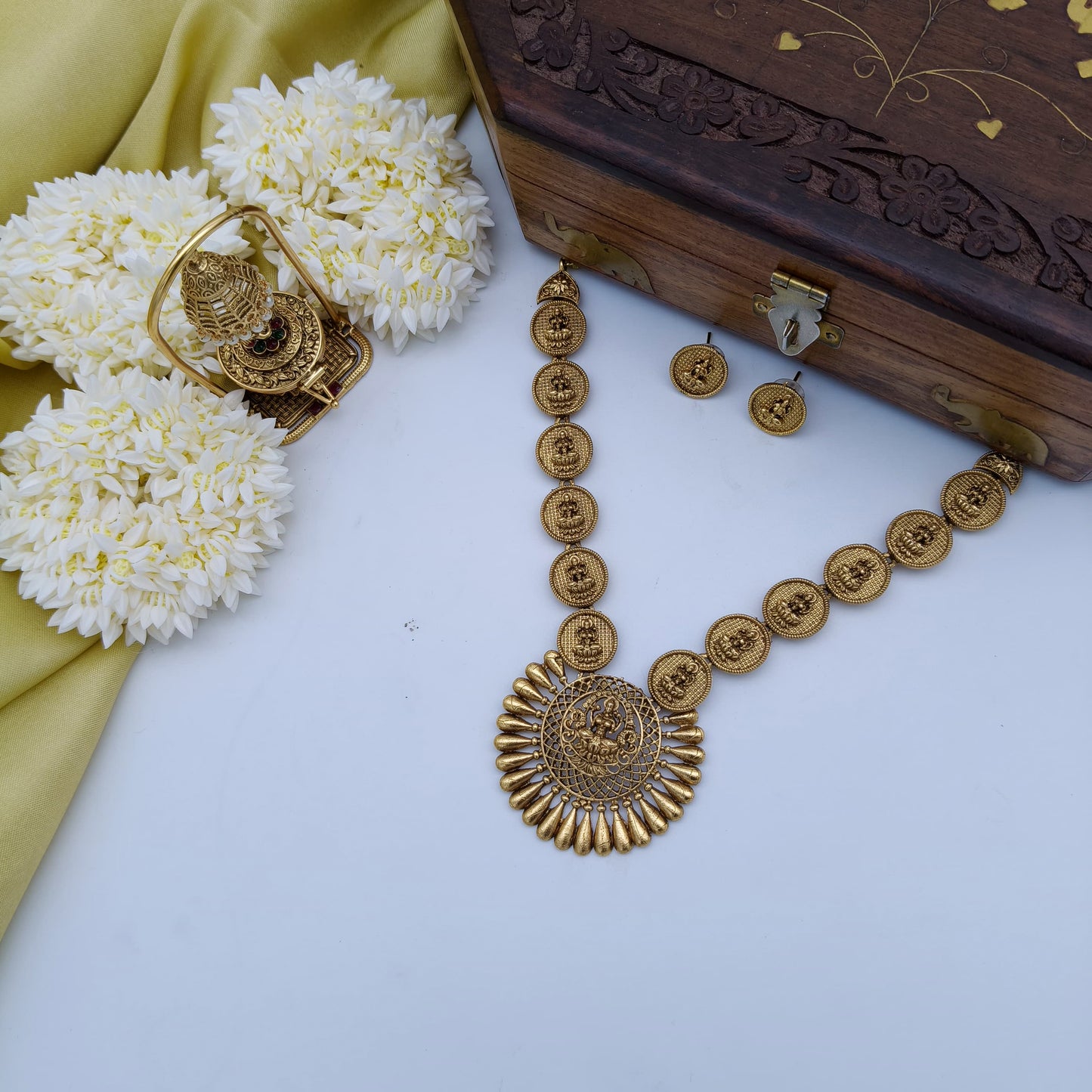 Surya lakshmi necklace set