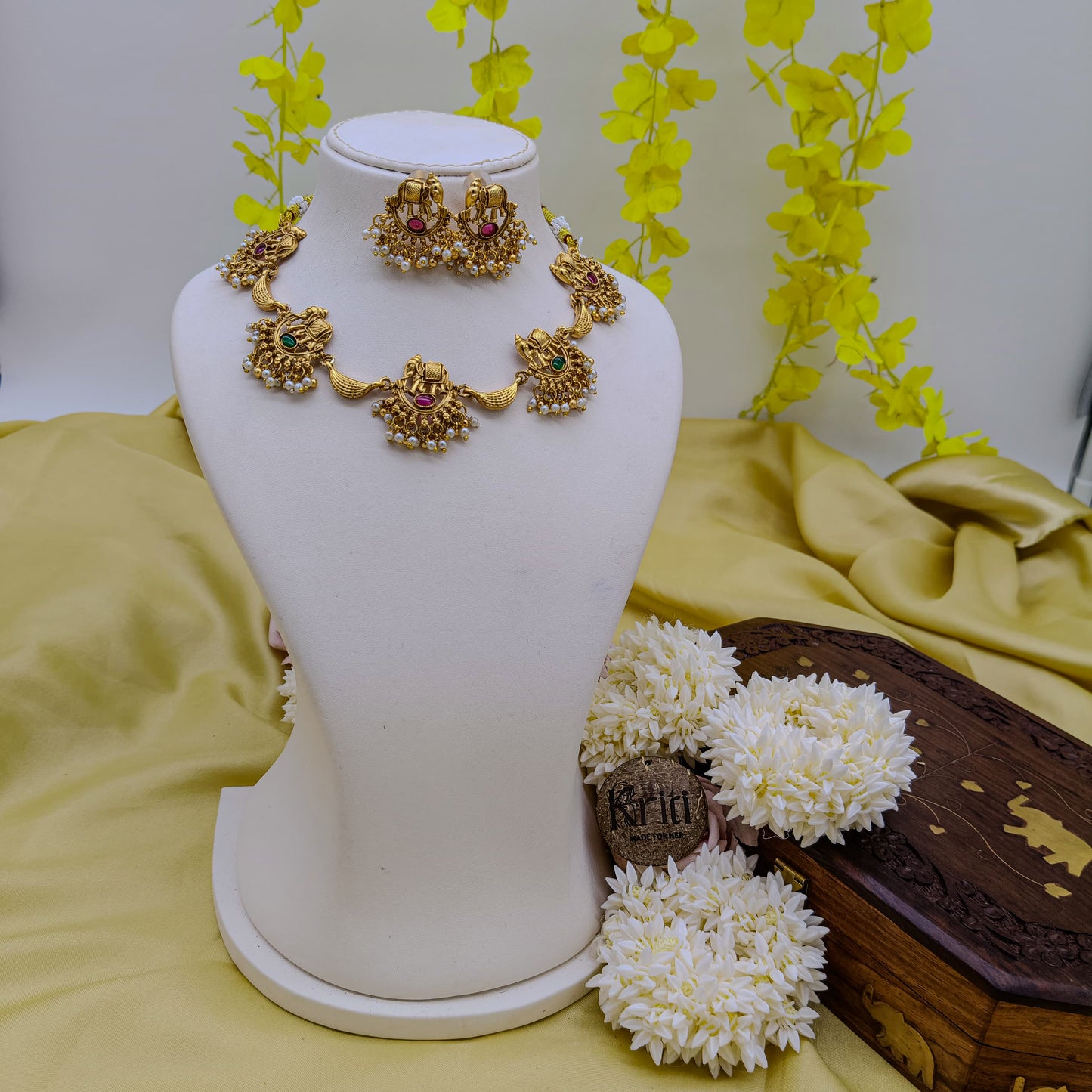 Charming elephant pearl