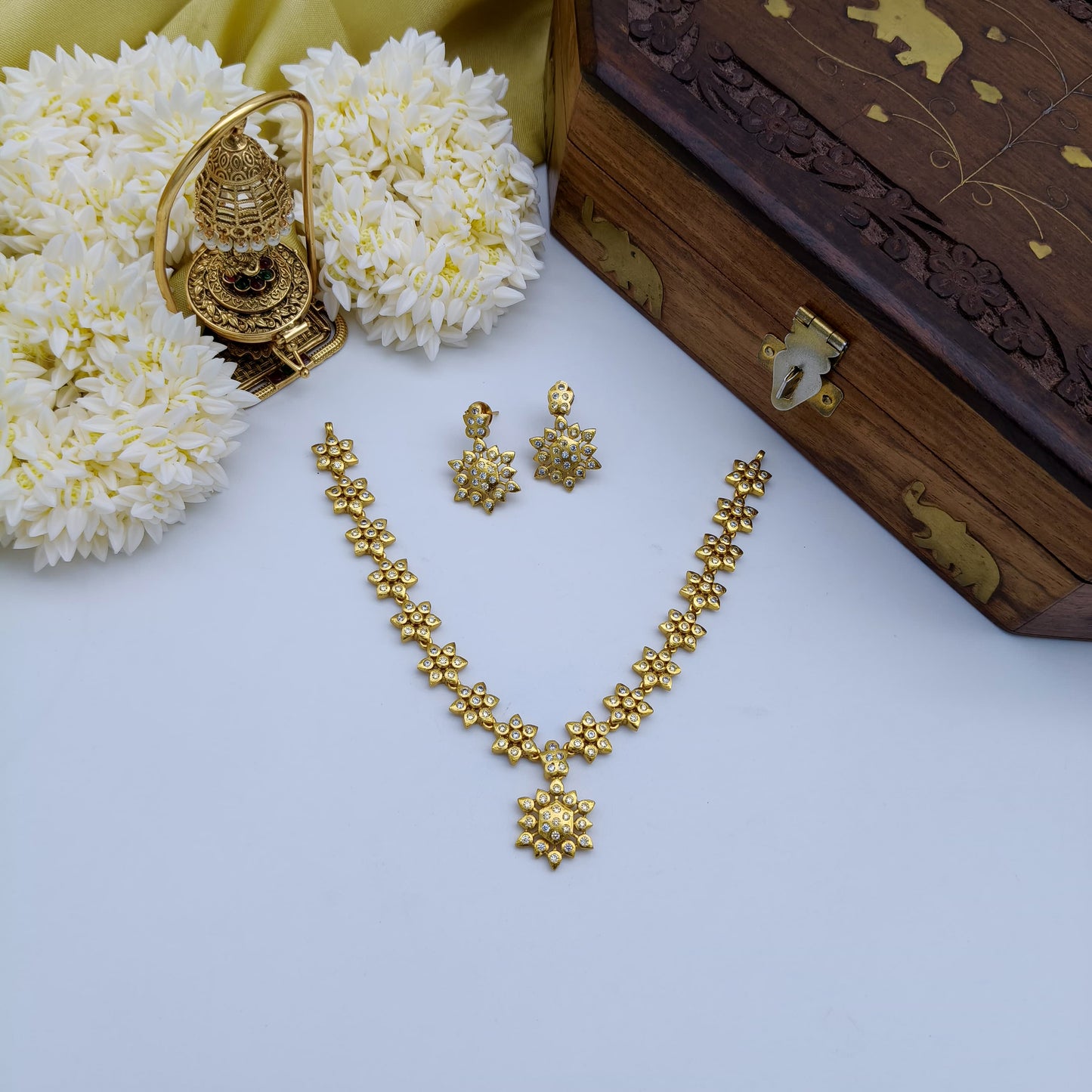 Gold AD necklace set