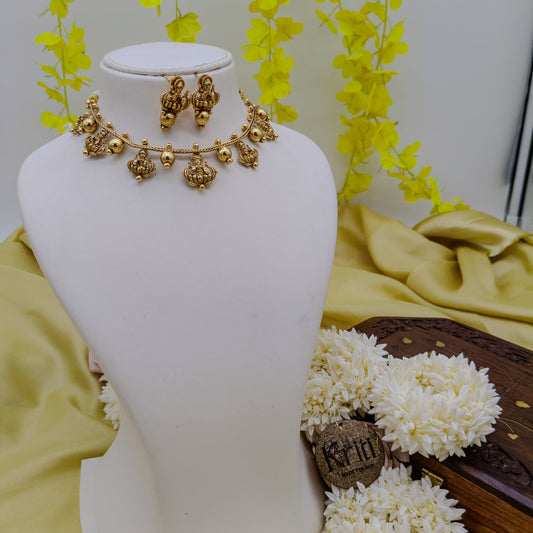 Lakshmi motifs necklace