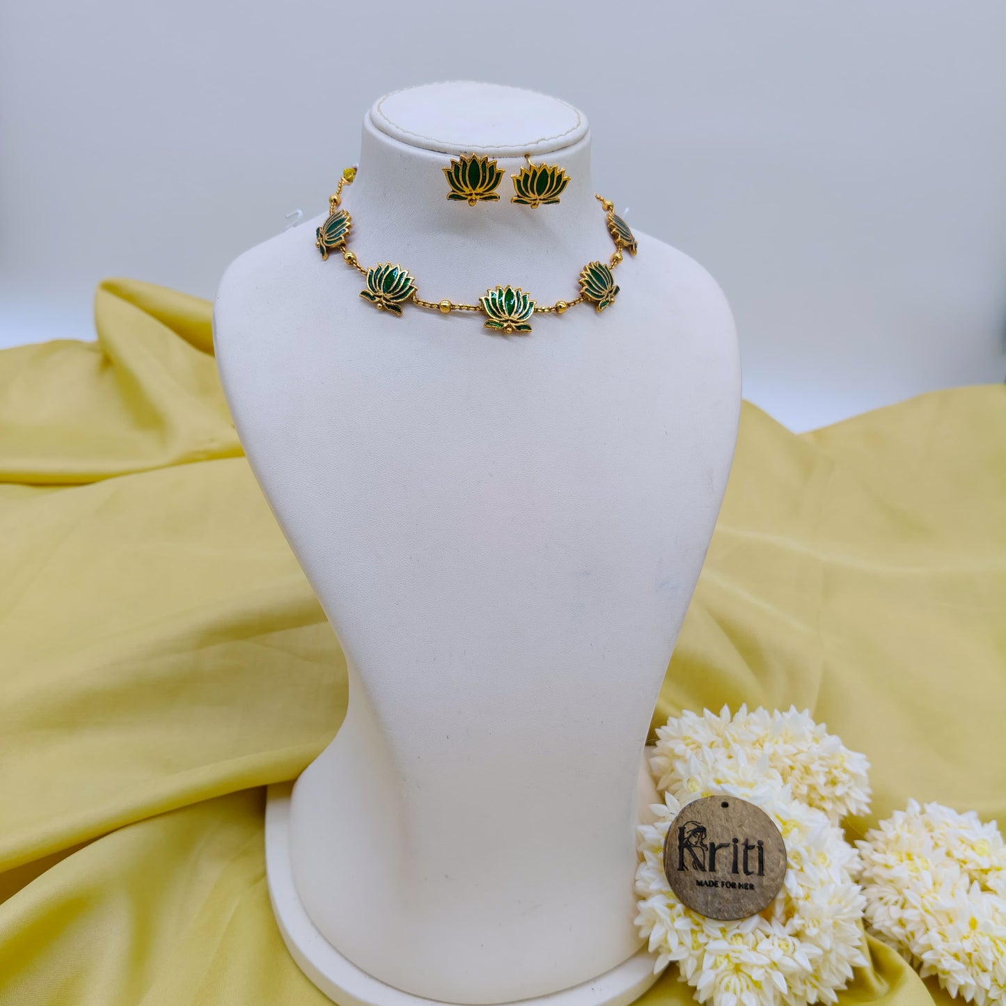 Green lotus
