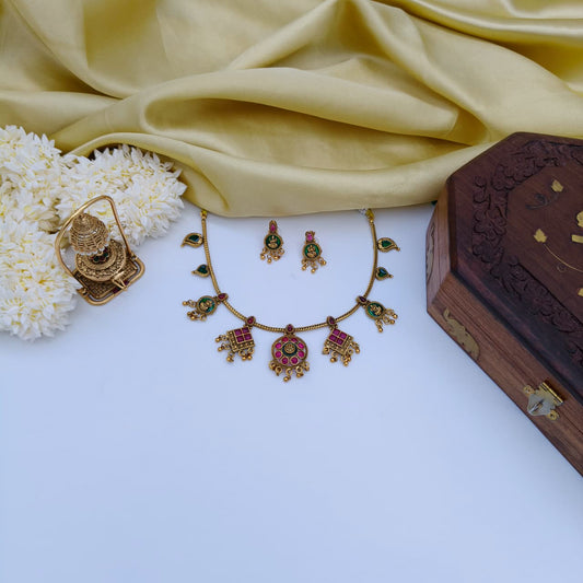 Traditional kemp necklace