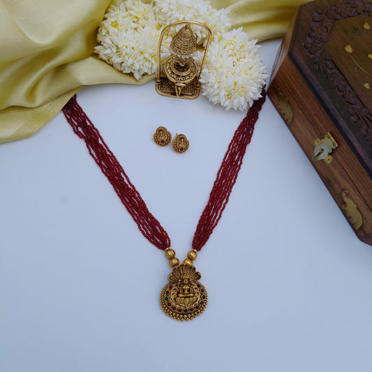Red beads lakshmi